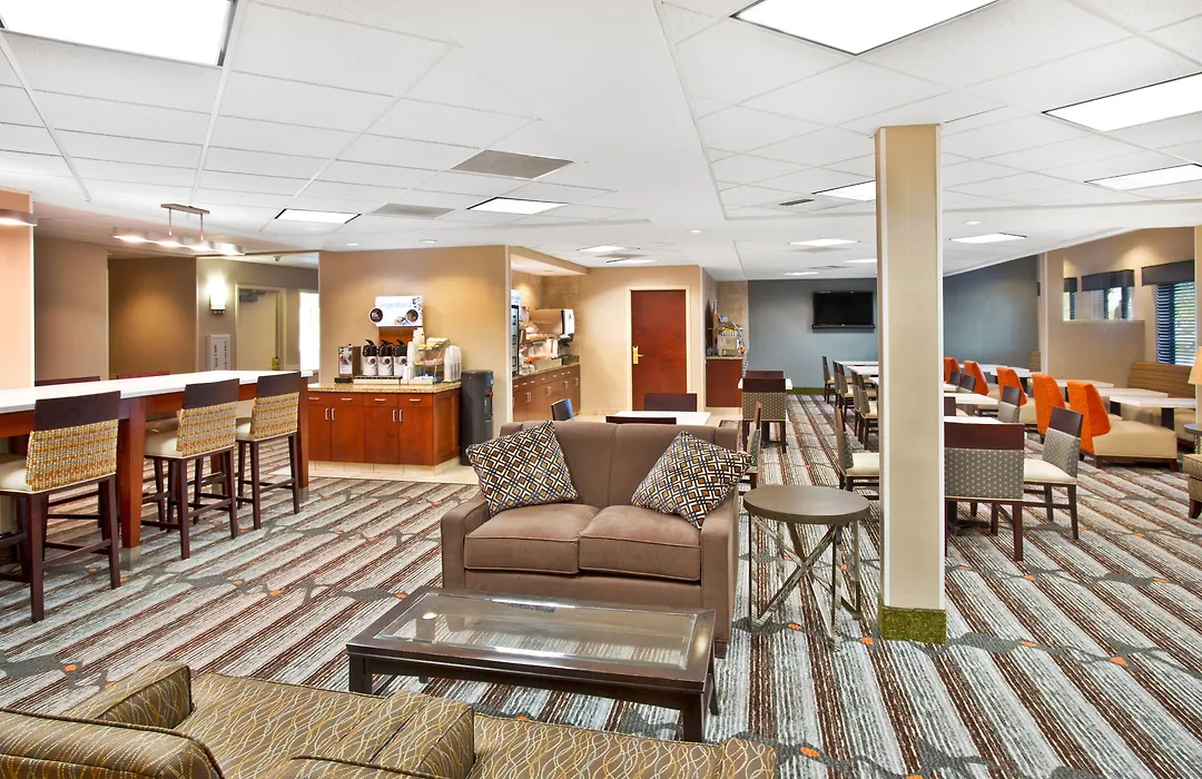 Holiday Inn Express & Suites Bradley Airport By Ihg-1