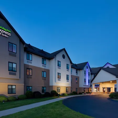 Holiday Inn Express & Suites Bradley Airport By Ihg-2
